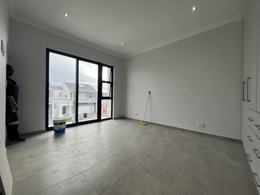 3 Bedroom Property for Sale in Sandown Western Cape